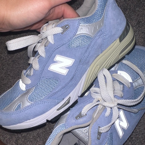 Blue USA new balance sneakers size 8/8.5 - Picture 6 of 6